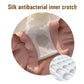 Antibakteriella, hygroskopiska, luktfria gynekologtrosor i siden