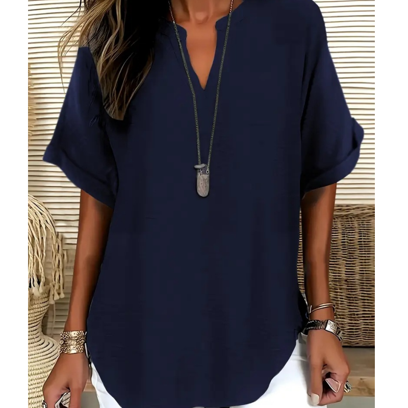 👚60% RABATT! 🔥Modern, lös kortärmad topp – V-ringning med skåra, asymmetrisk fåll och lätt tyg (5 färger, S–2XL) 🌸