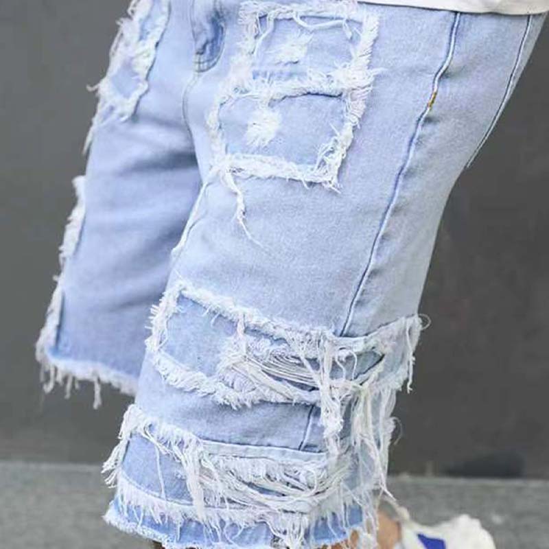 🔥50% RABATT NU!🔥Herrshorts med slitna detaljer i denim