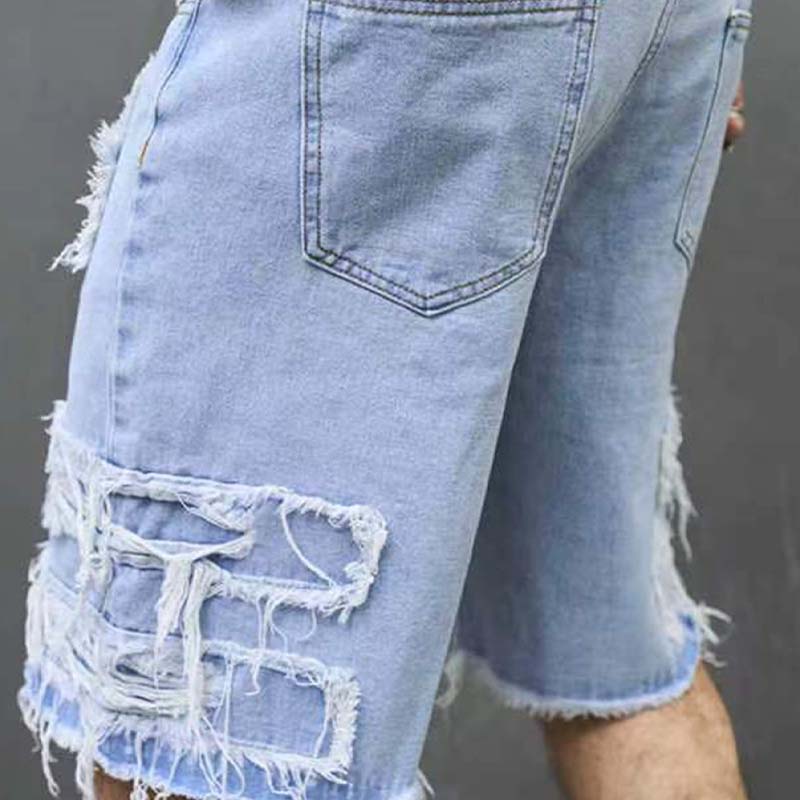 🔥50% RABATT NU!🔥Herrshorts med slitna detaljer i denim