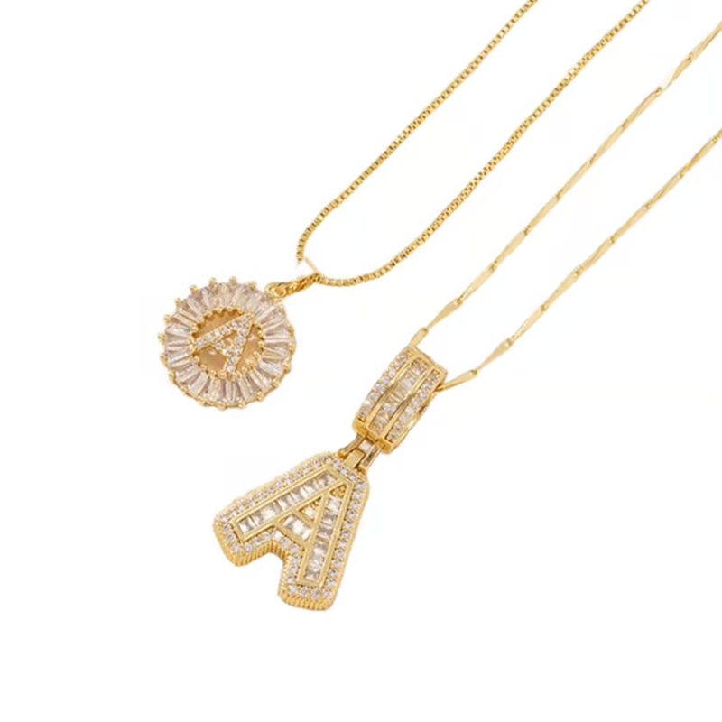 Halsband med Guld Bokstavshänge