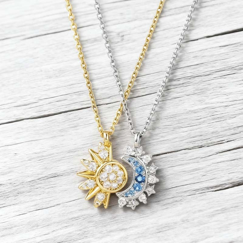 🌞 50% RABATT NU! 🌙 Sol & Måne Hängsmycke Set – Ihopkopplbart, Bergkristall & Tvåfärgat – Perfekt för Par & Bästisar 💖