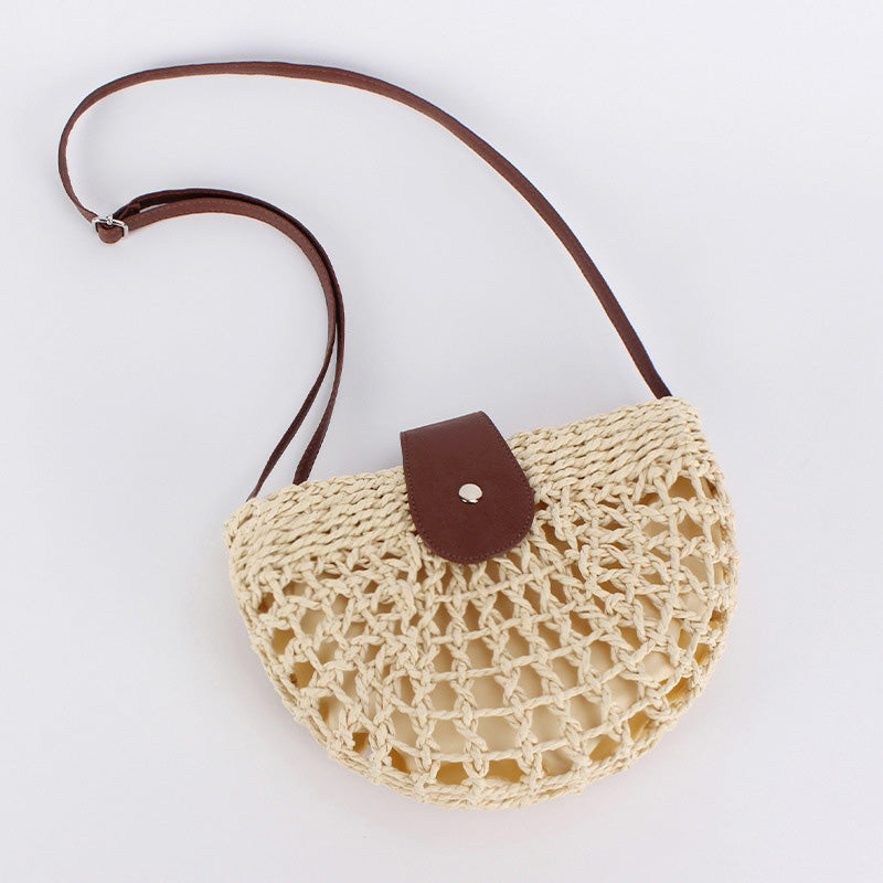 Flätad crossbodyväska för kvinnor – boho chic, kompakt men rymlig & justerbar rem 👜🌾