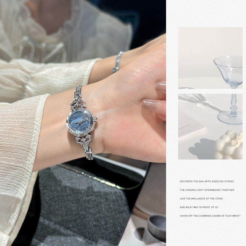✨50% RABATT NU! ✨Elegant damklocka med pärlemorskal