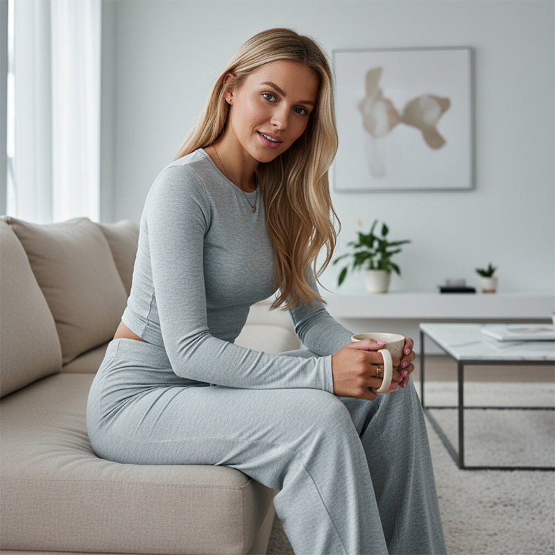 👚 50% RABATT! 👖 2-delat damset – Casual topp & byxor, minimalistisk stil – Mjukt material, ledig passform & perfekt för vardag, resor eller hemmakontor ✨